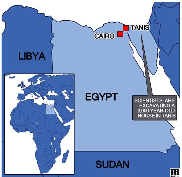 Egyptian pyramids found by infra-red satellite images