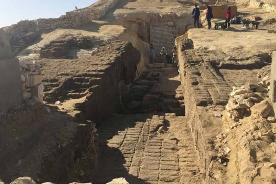 An Exciting Discovery of 800+ Ancient Egyptian Tombs at the Middle Kingdom Necropolis