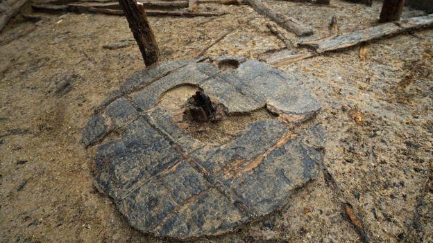 Bronze Age Discovery: Amazing 3000-year-old settlement gives up wheel!