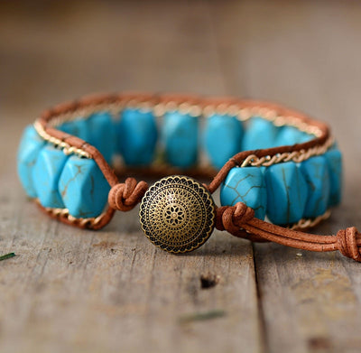 Outstanding Turquoise Leather Bracelet