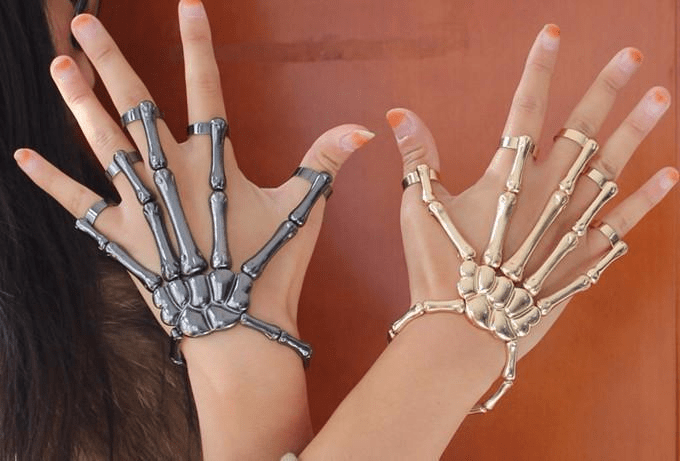 2 Pcs Halloween Wristband Skull Fingers Skeleton Hand Bracelet With Ring  Halloween Skeleton Joint Bracelet Skull Fingers For Men And Women Jewelry  (zi | Fruugo BE