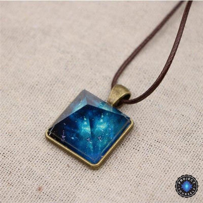Vintage Luminous Starry Sky Crystal Pyramid Pendant Necklace Necklace