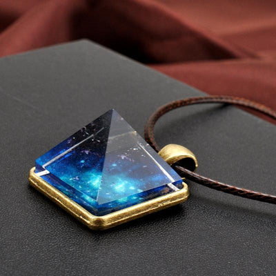 Vintage Luminous Starry Sky Crystal Pyramid Pendant Necklace Necklace